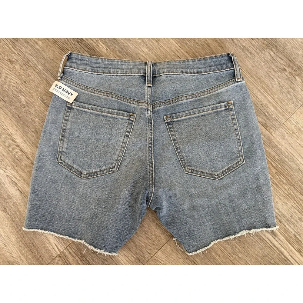 Old Navy NWT High Rise OG Straight Denim Shorts Size 8